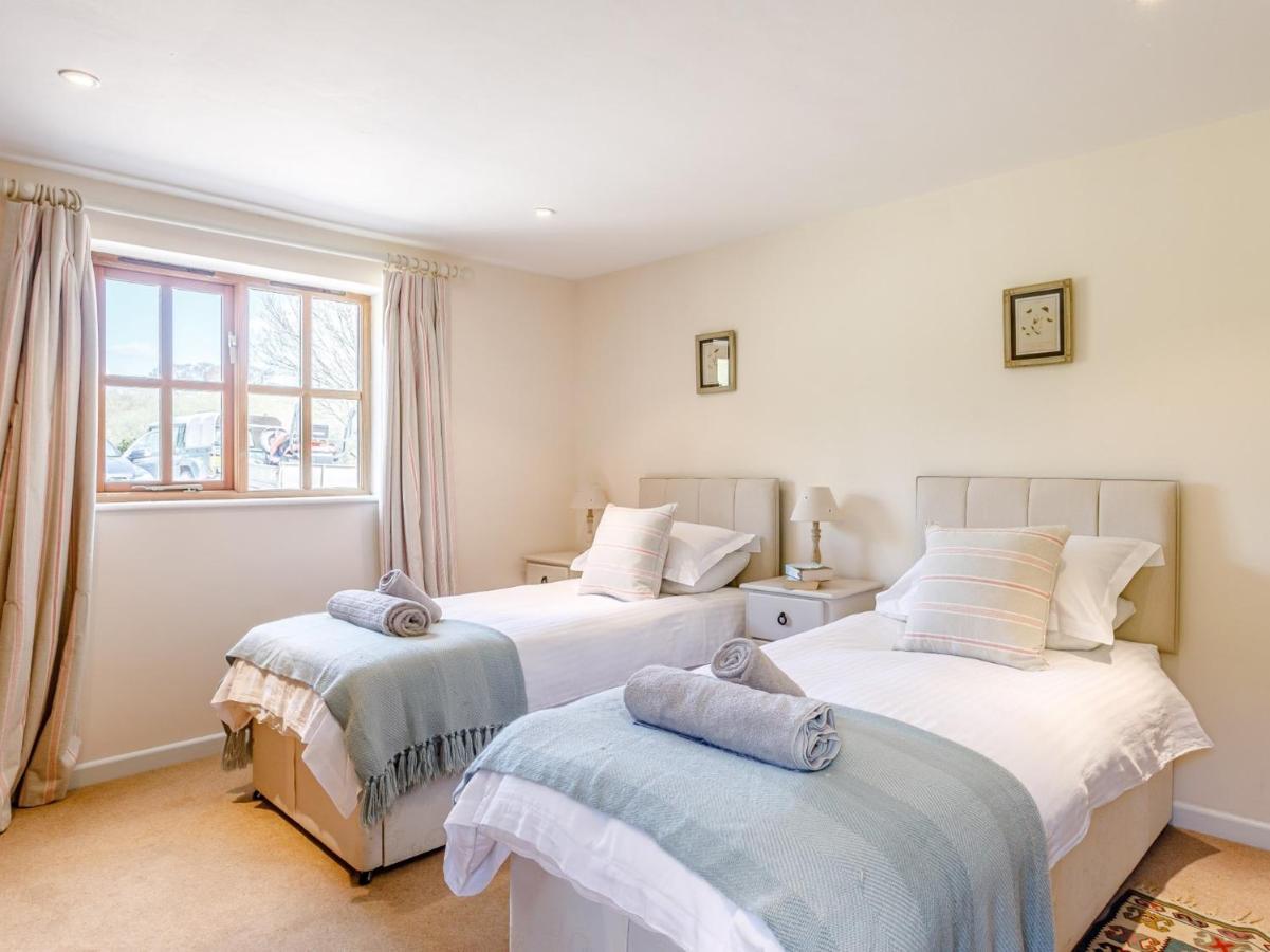 2 Bed In Dorchester 75243 Frampton  Bagian luar foto