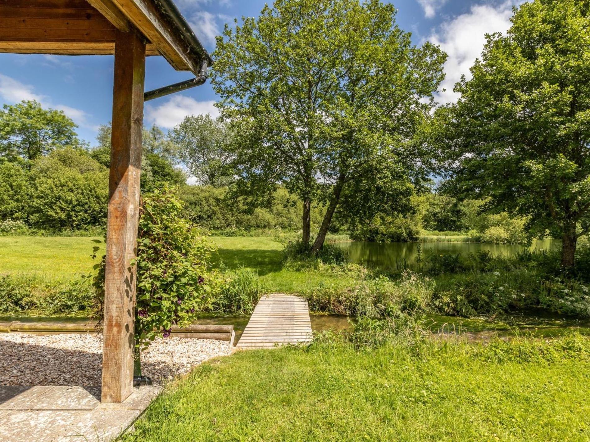 2 Bed In Dorchester 75243 Frampton  Bagian luar foto