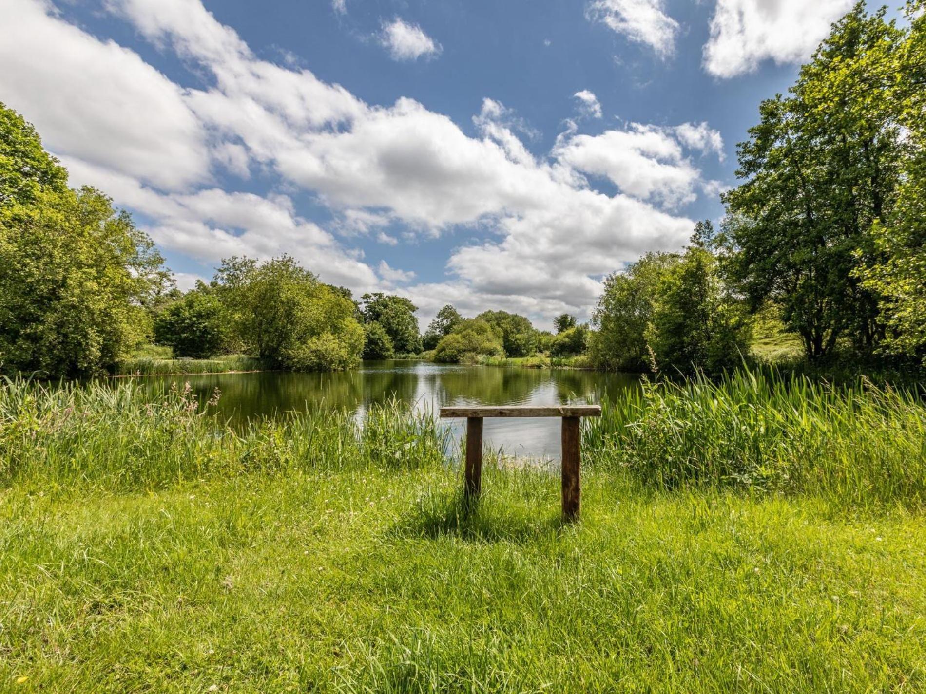 2 Bed In Dorchester 75243 Frampton  Bagian luar foto